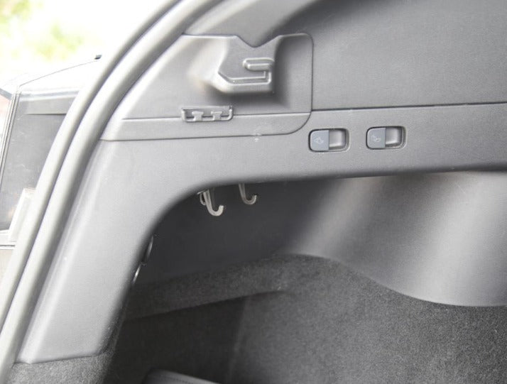 Trunk krok Tesla Model Y