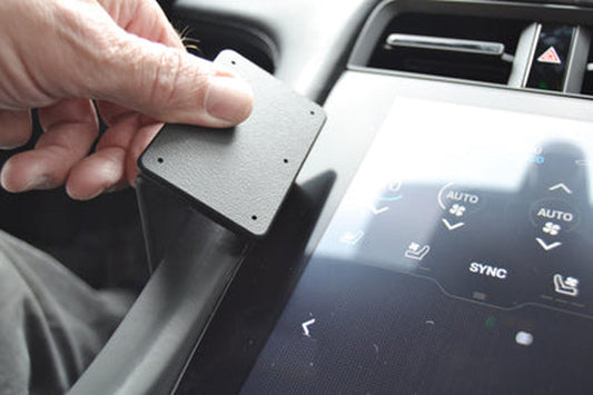 Mobilhållare Brodit Porsche Taycan