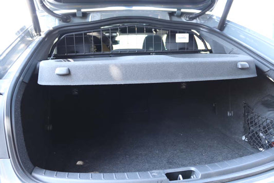 Lastskydd / Lastgaller med Tillval Fördelare Polestar 2