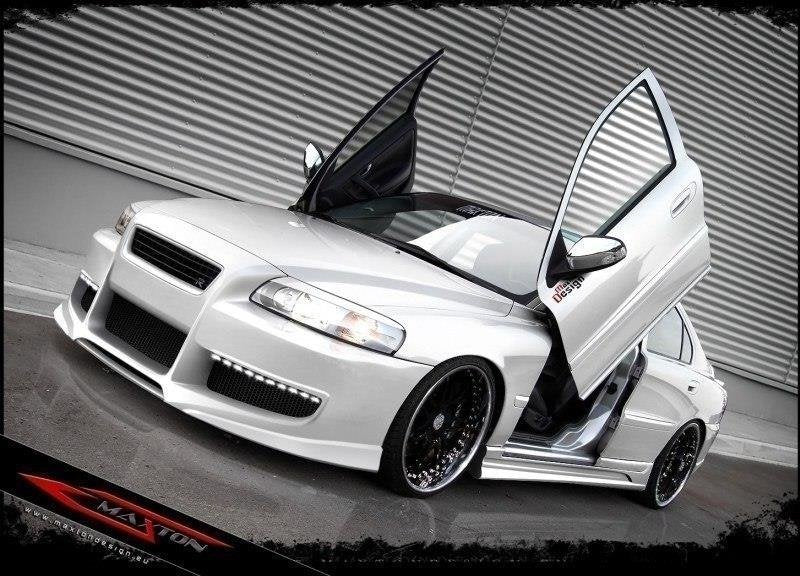 Front Bumper 1 Volvo V70