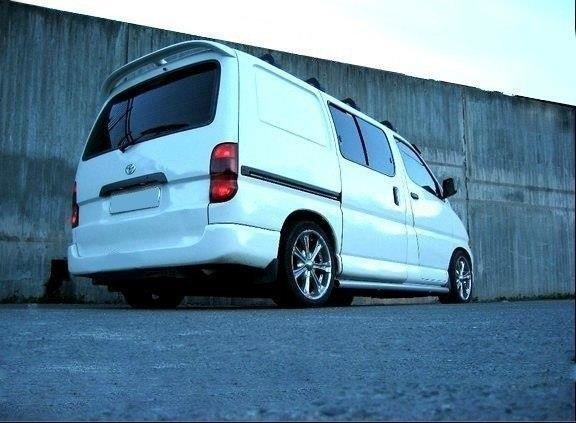 Bageste spoiler Toyota Hiace