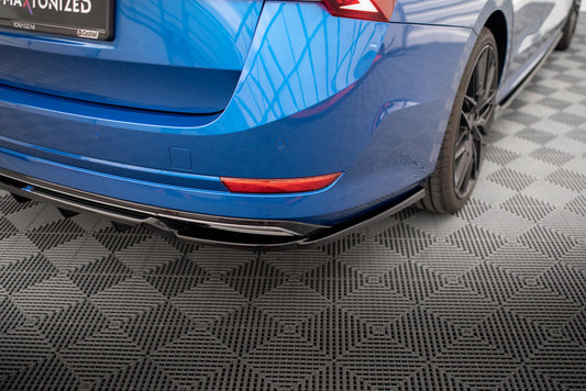 Rear splitter (with vertical bars) skoda octavia sportline mk4