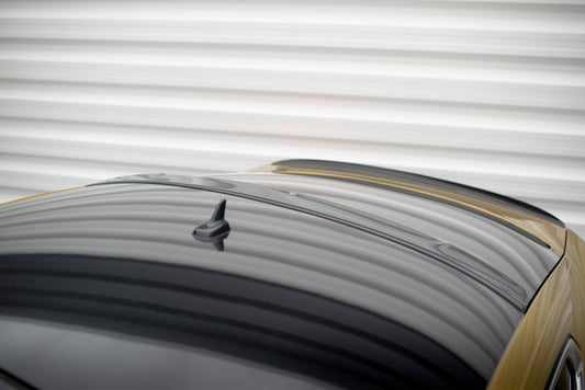 The extension of the rear window volkswagen arteon r-line