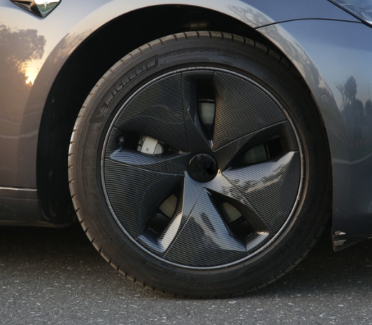 Tesla Model 3 Navkapslar 18"