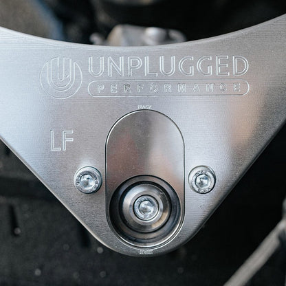 Unplugged Performance - Model S Plaid + LR - Sæt med øvre kontrolarme foran - Ultimate Edition (FUCA)