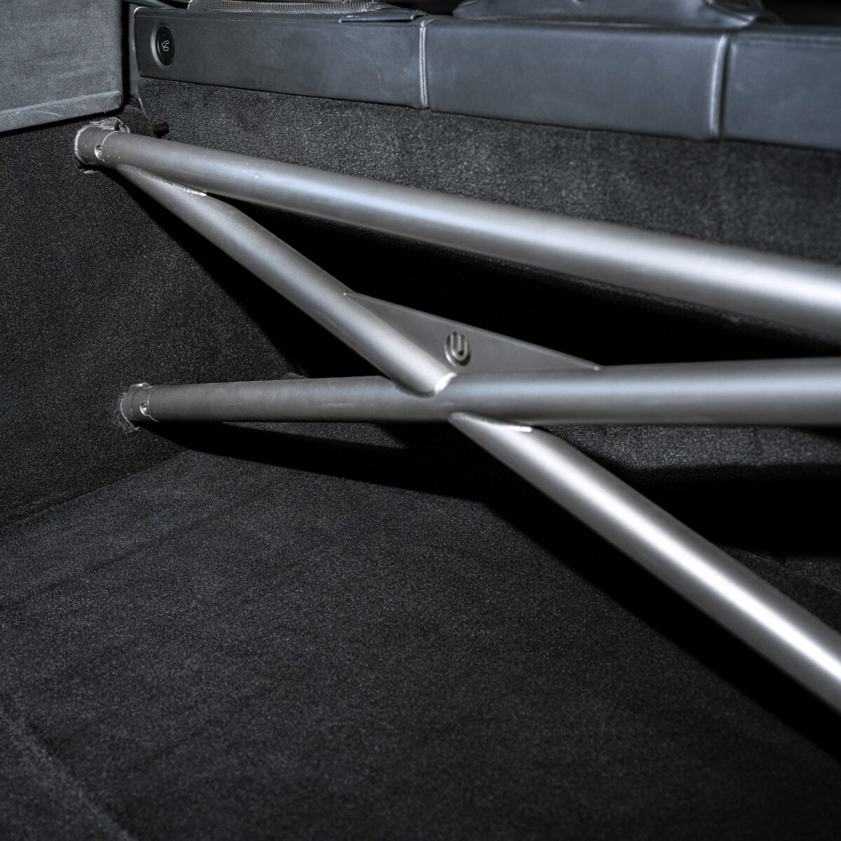 Unplugged Performance - Model S rutete bakre Strut Tower Brace 2021+
