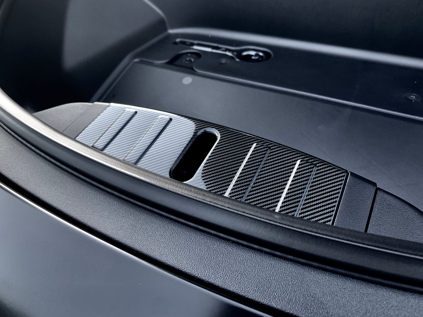 Cargo cover Metal Frunk Silver / Black Tesla Model 3