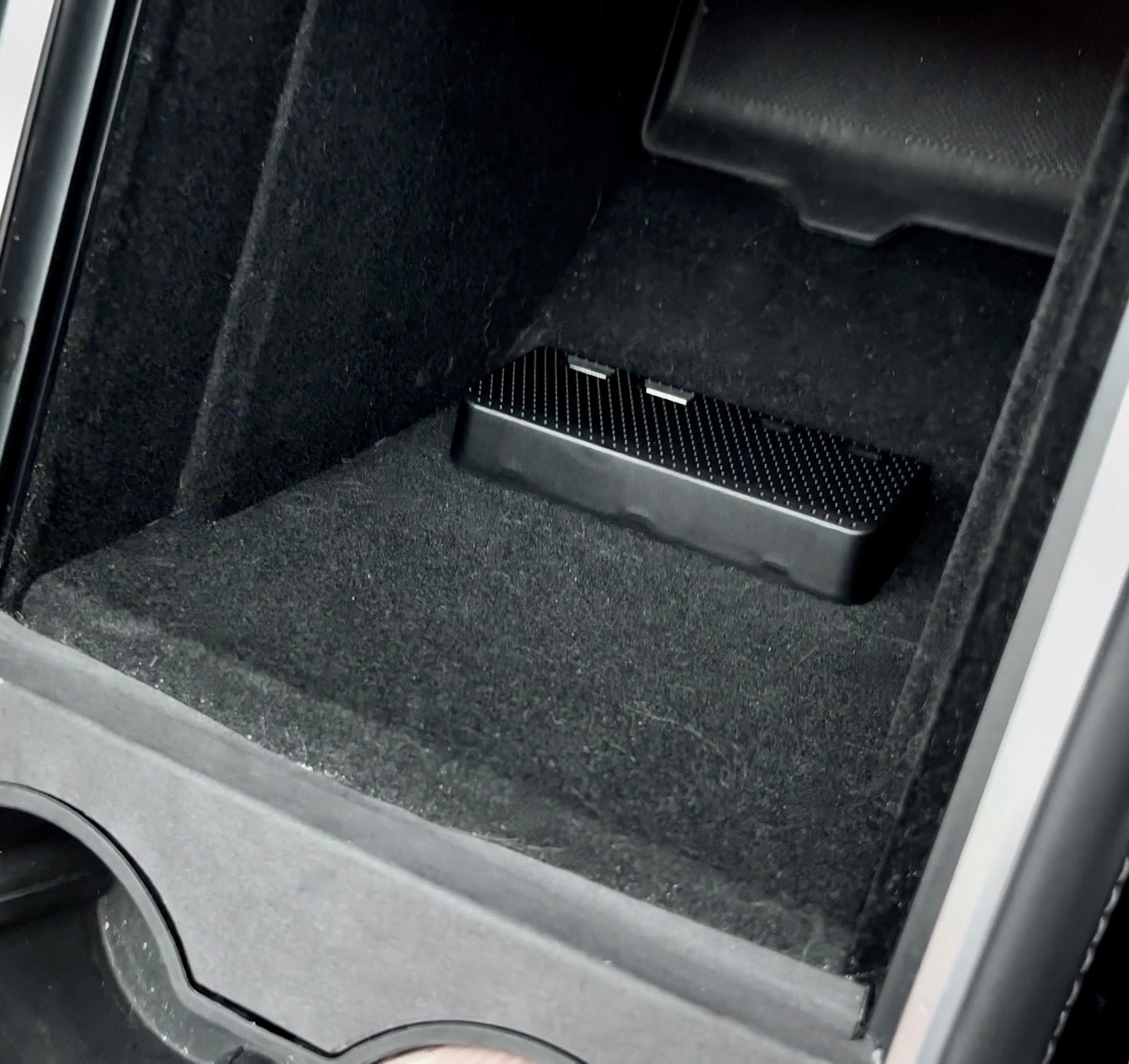 USB Hub Tesla Model 3 & Y