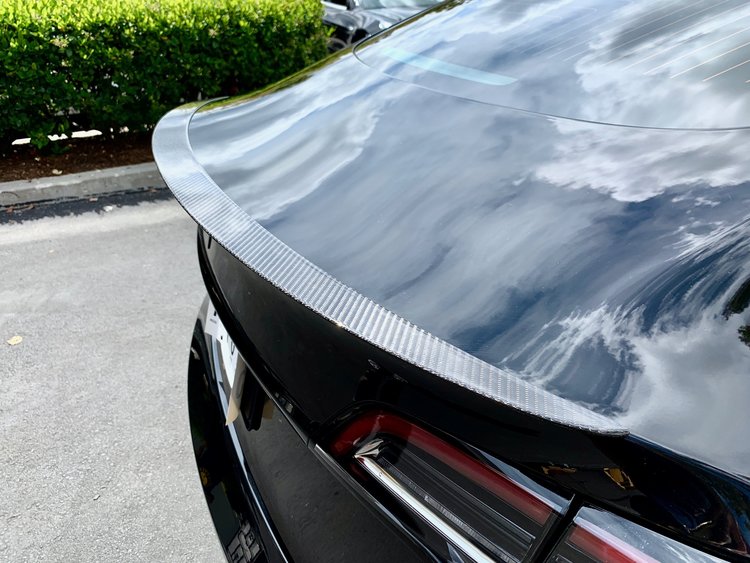Spoiler Kolfiber Blank Tesla Model 3