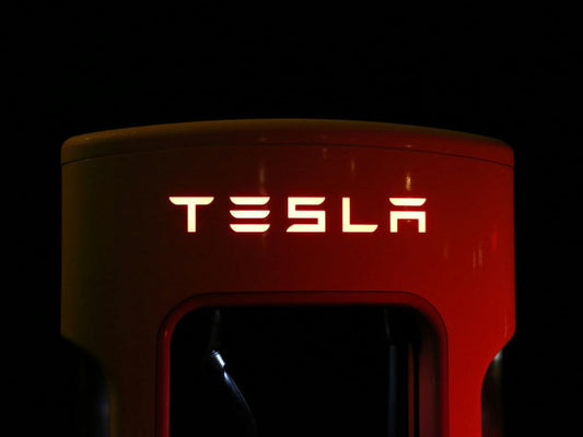 Fackförbundet IF Metall Tillåter Reparationer av Tesla-bilar Under Tillfällig Dispens