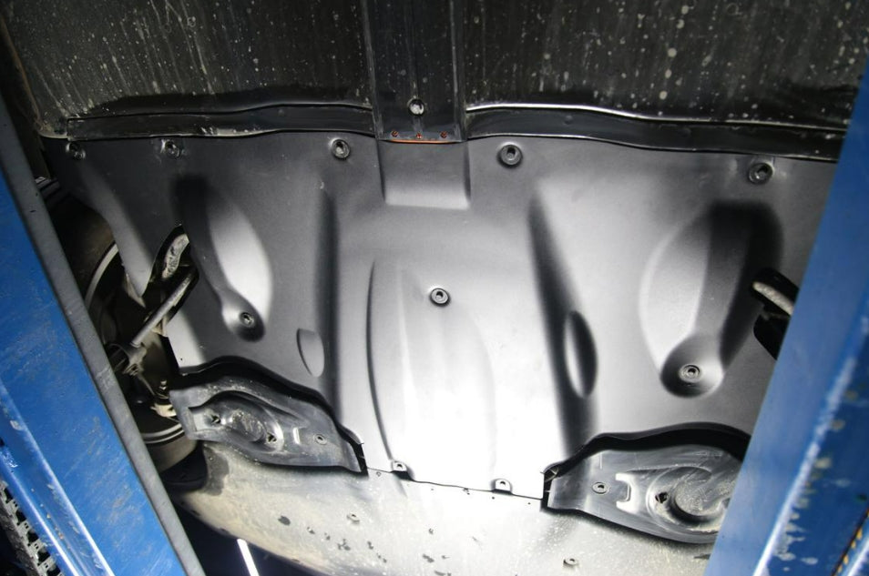 Hasplåt bak Tesla Model Y 2021-2024