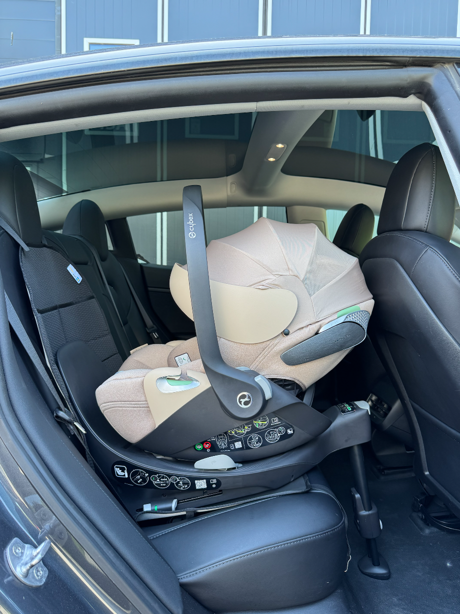 Spark/sitsskydd med förvaringsfickor