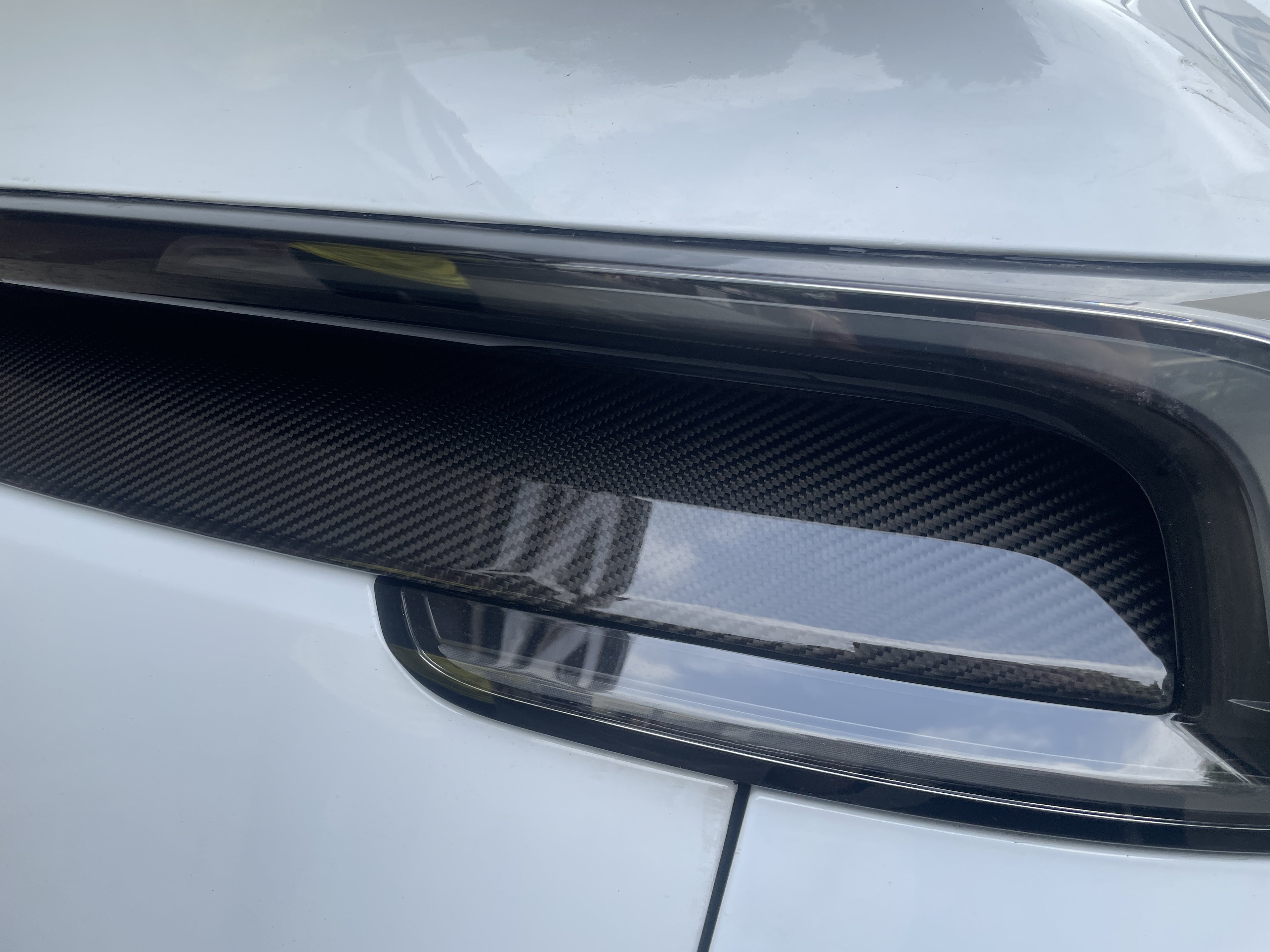 Bakluckelist Kolfiber Tesla Model Y Juniper