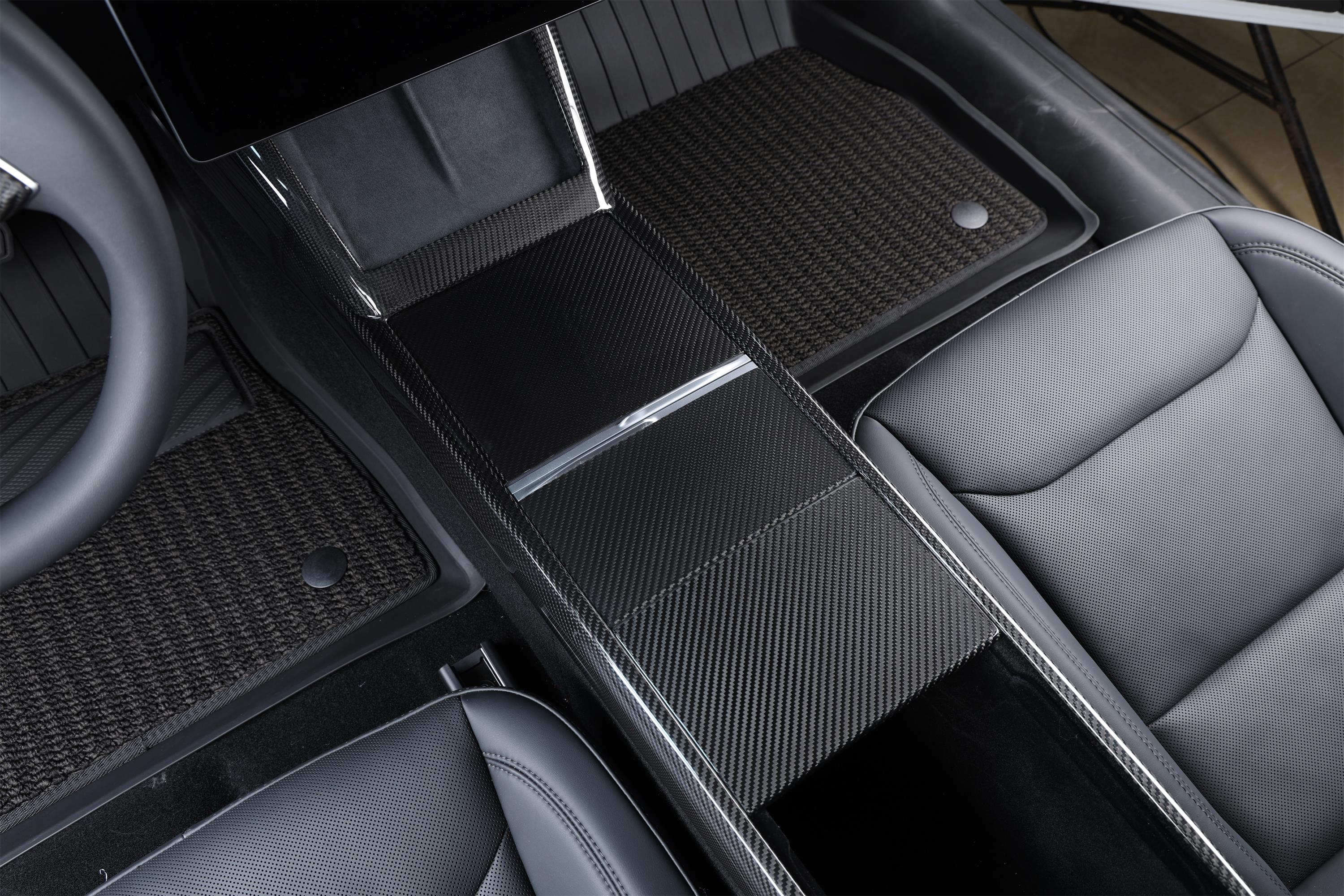 Panel Mittkonsol Kolfiber (3 delar) Tesla Model Y Juniper / Model 3 Highland