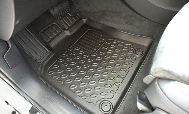Porsche Macanin korkea lattiamatto