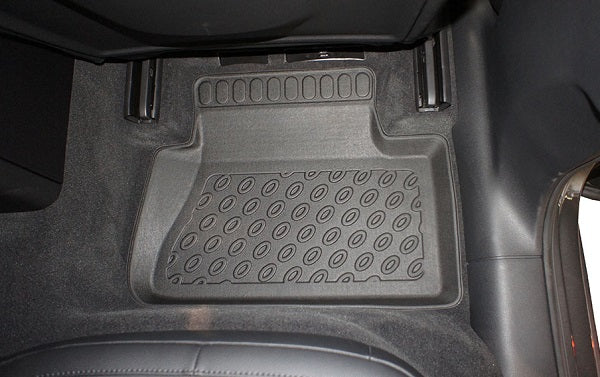 Porsche Macanin korkea lattiamatto