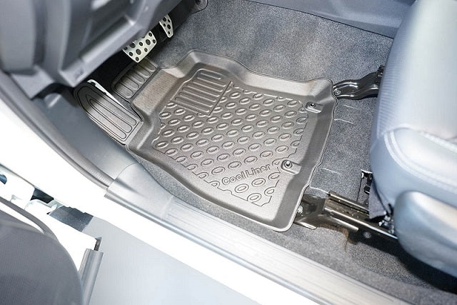 Subaru Forester High Edge Carpet Mat