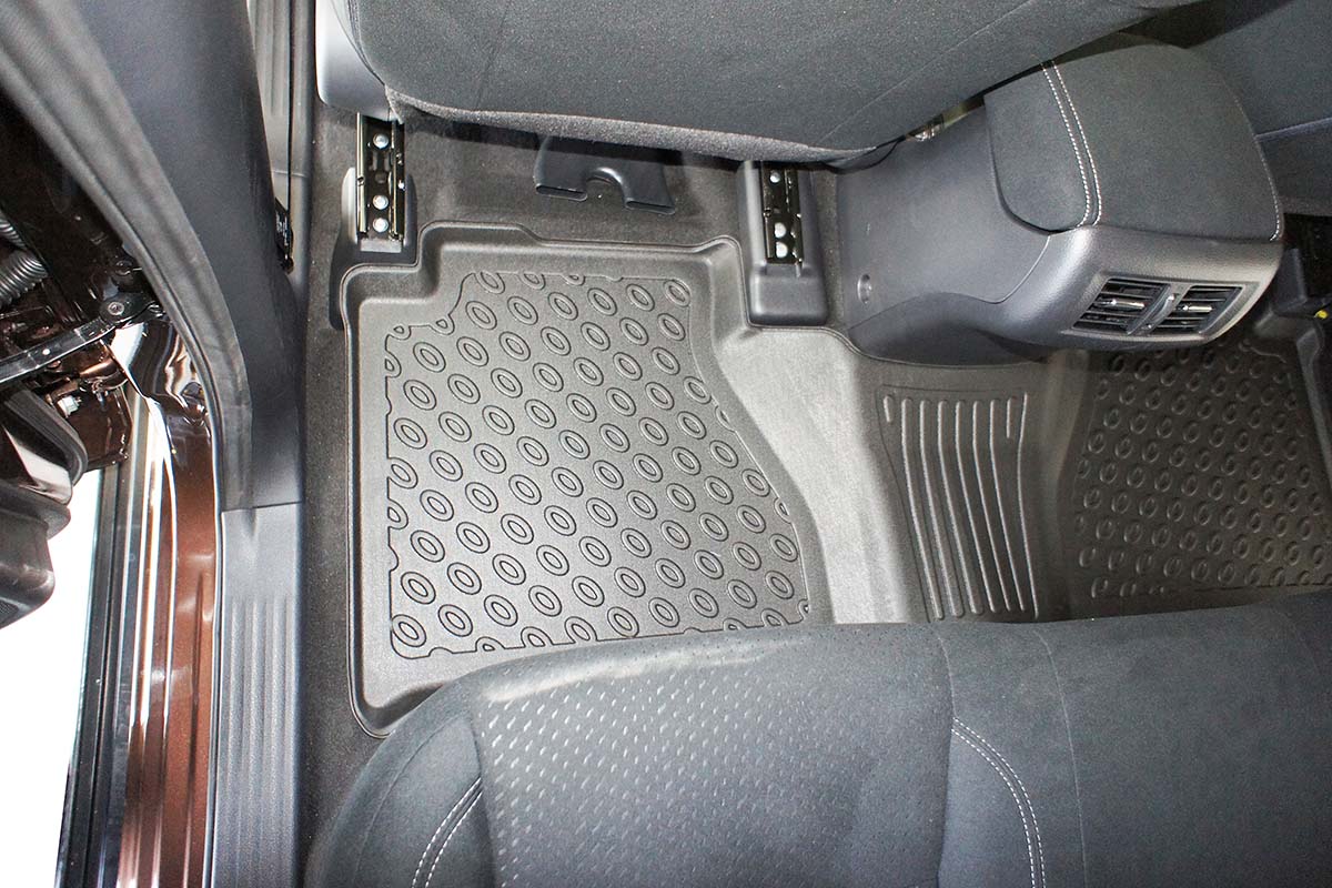 Renault Alaskan High-edge passenger compartment mat