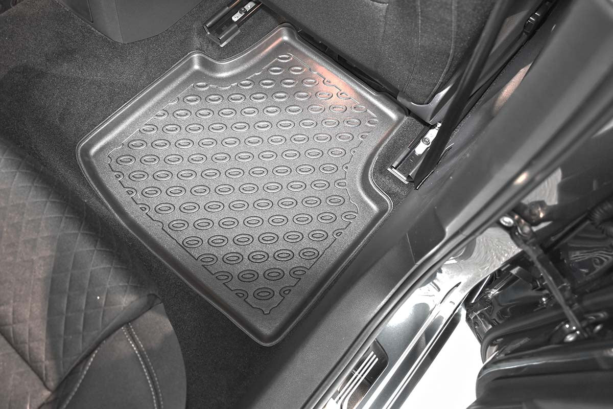 Skoda Superb High Edge Carpet Mat