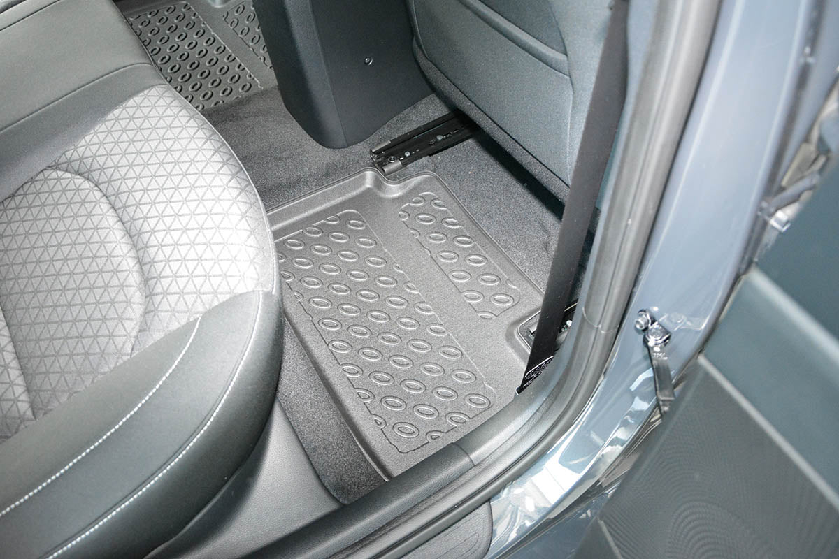Hyundai i30 Kupématta med hög kant