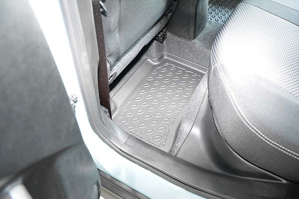 Suzuki Vitara Kupématta med hög kant