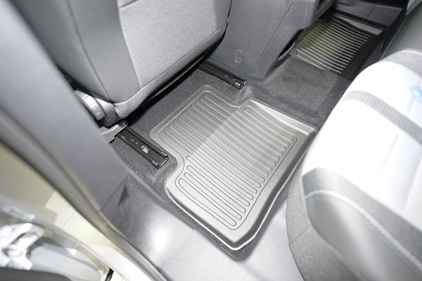 Peugeot 5008 High-edge passenger compartment mat
