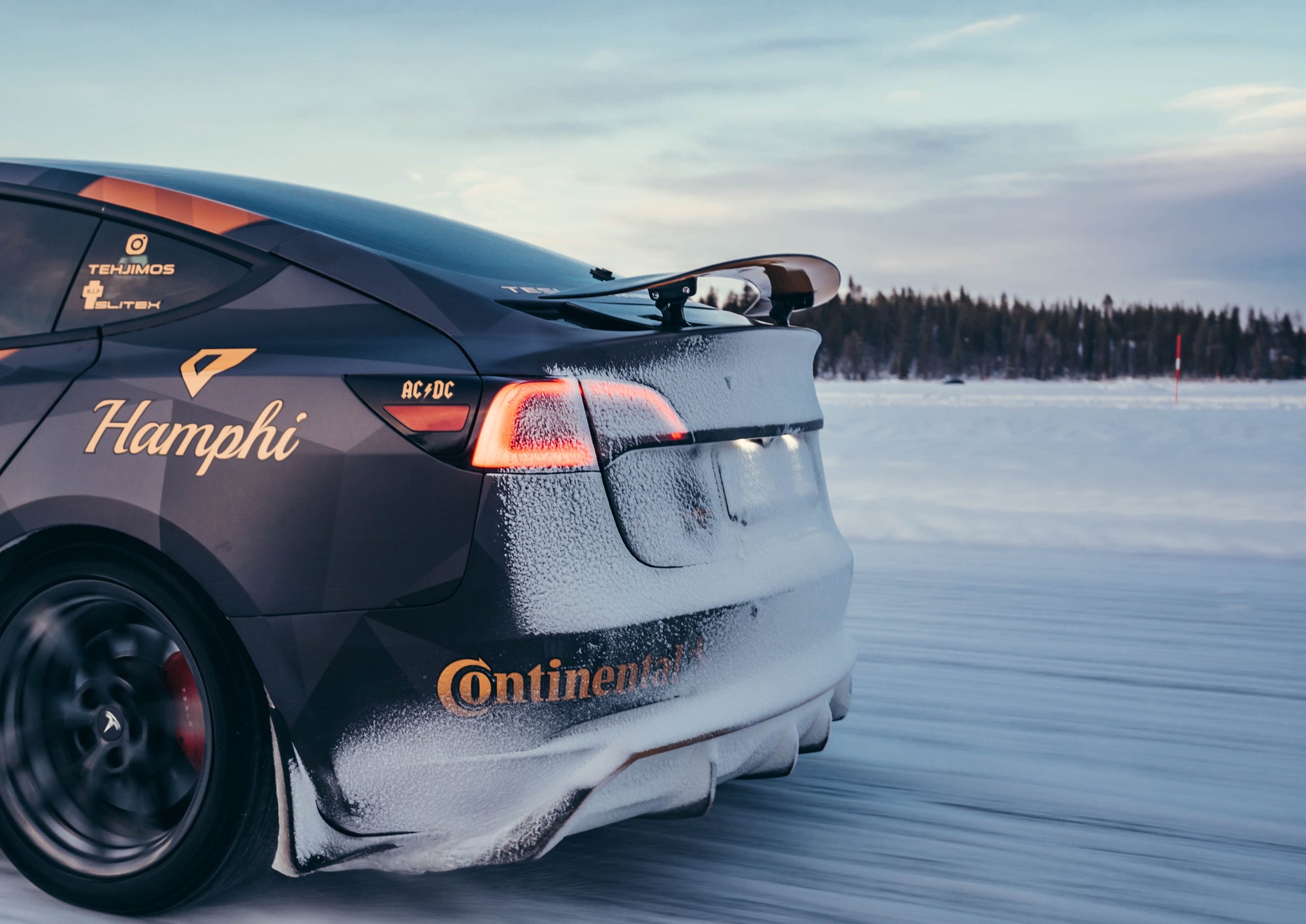 Tesla Tillbehör & Unika Uppgraderingar | Hamphi.com