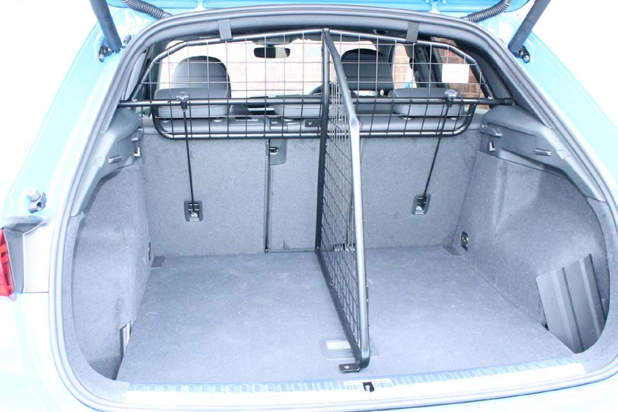 Bagagebeskyttelse / Bagagerist med valgfri opdelingsdeler Audi Q3