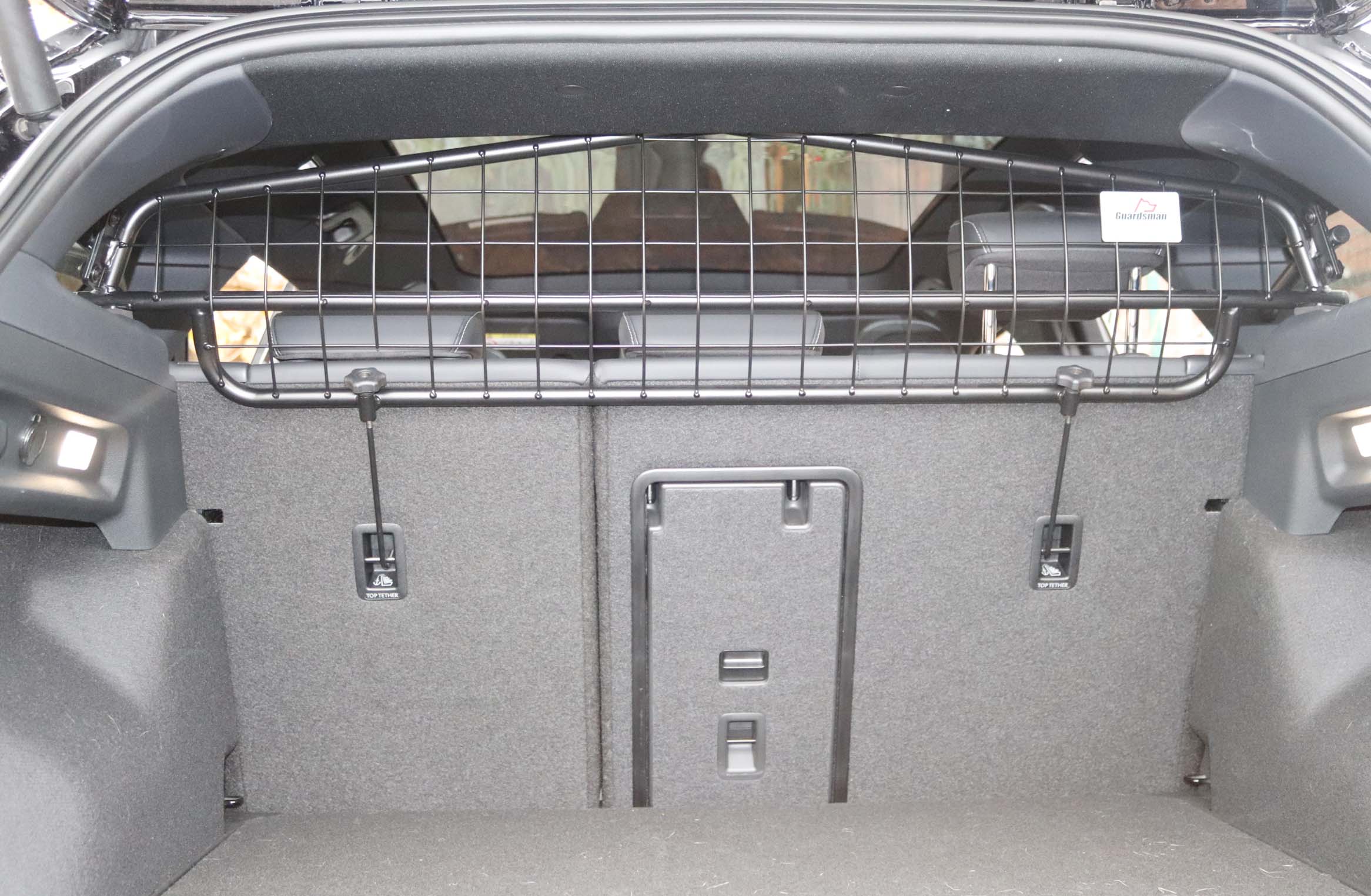 Lastiverkko / Suojaverkko lisävarusteena Kuormanjakaja Ford Explorer EV