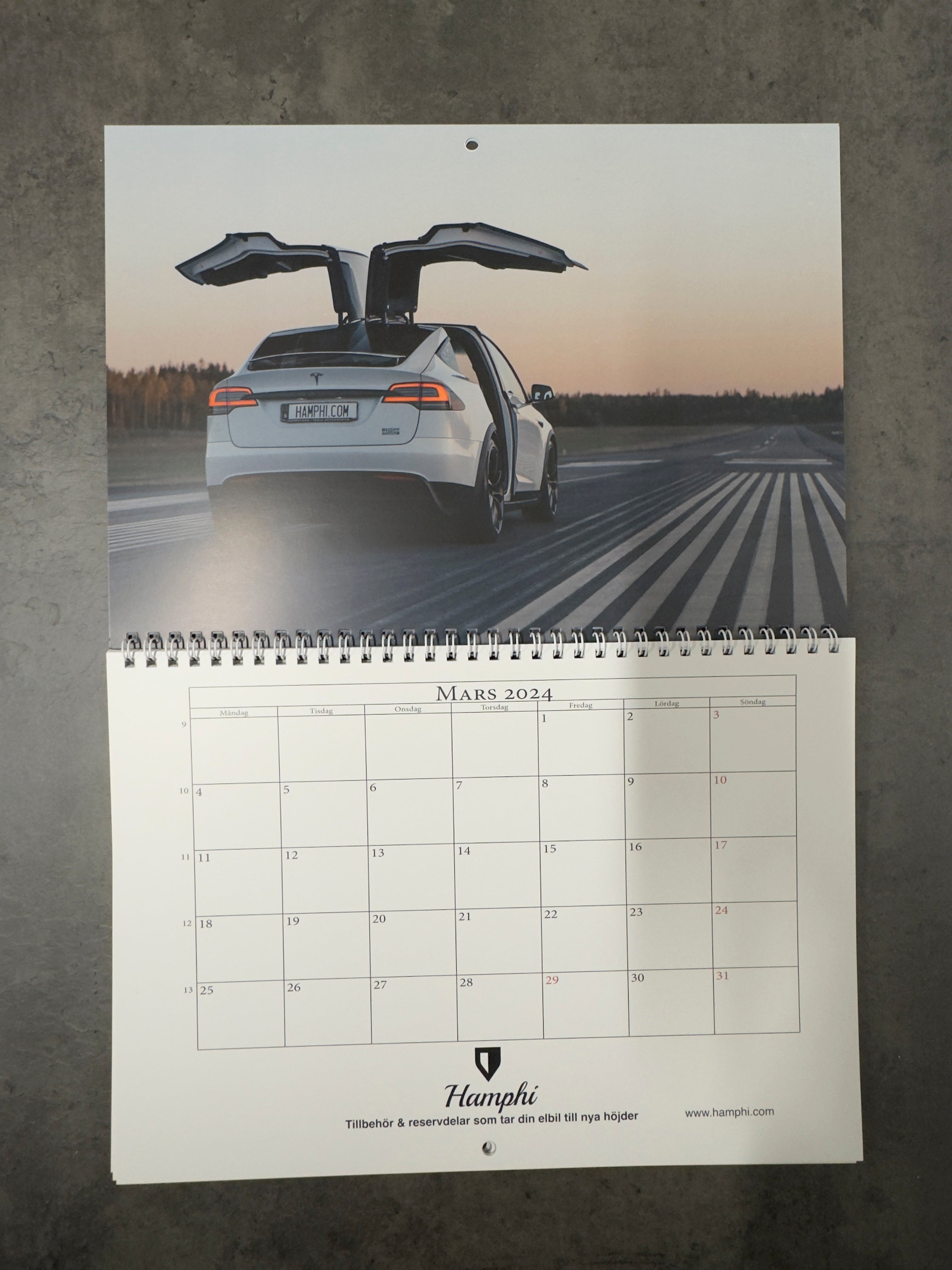 TOWS Tesla kalender 2024 Hamphi