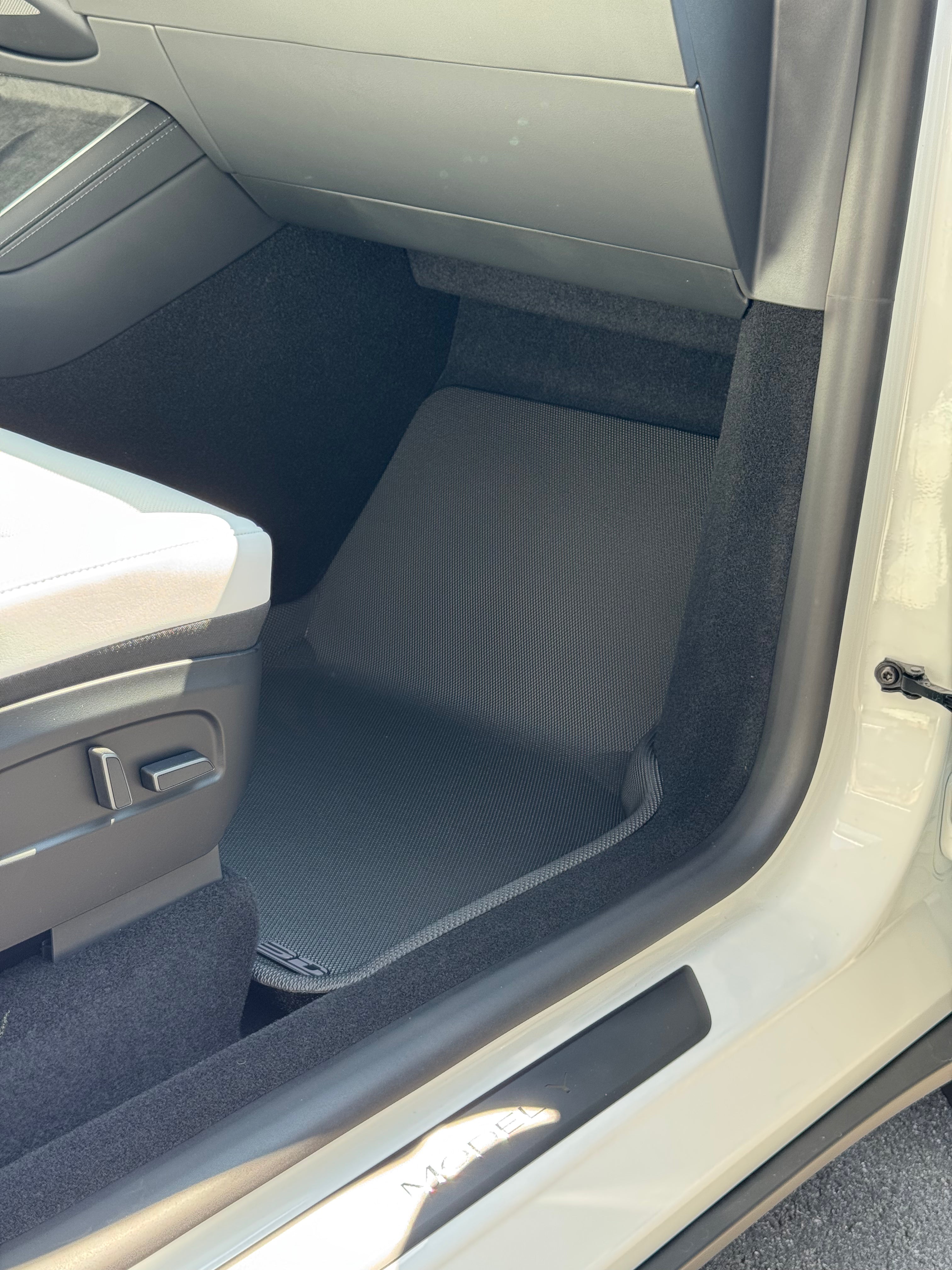 3D Maxpider Gummimattor Tesla Model Y