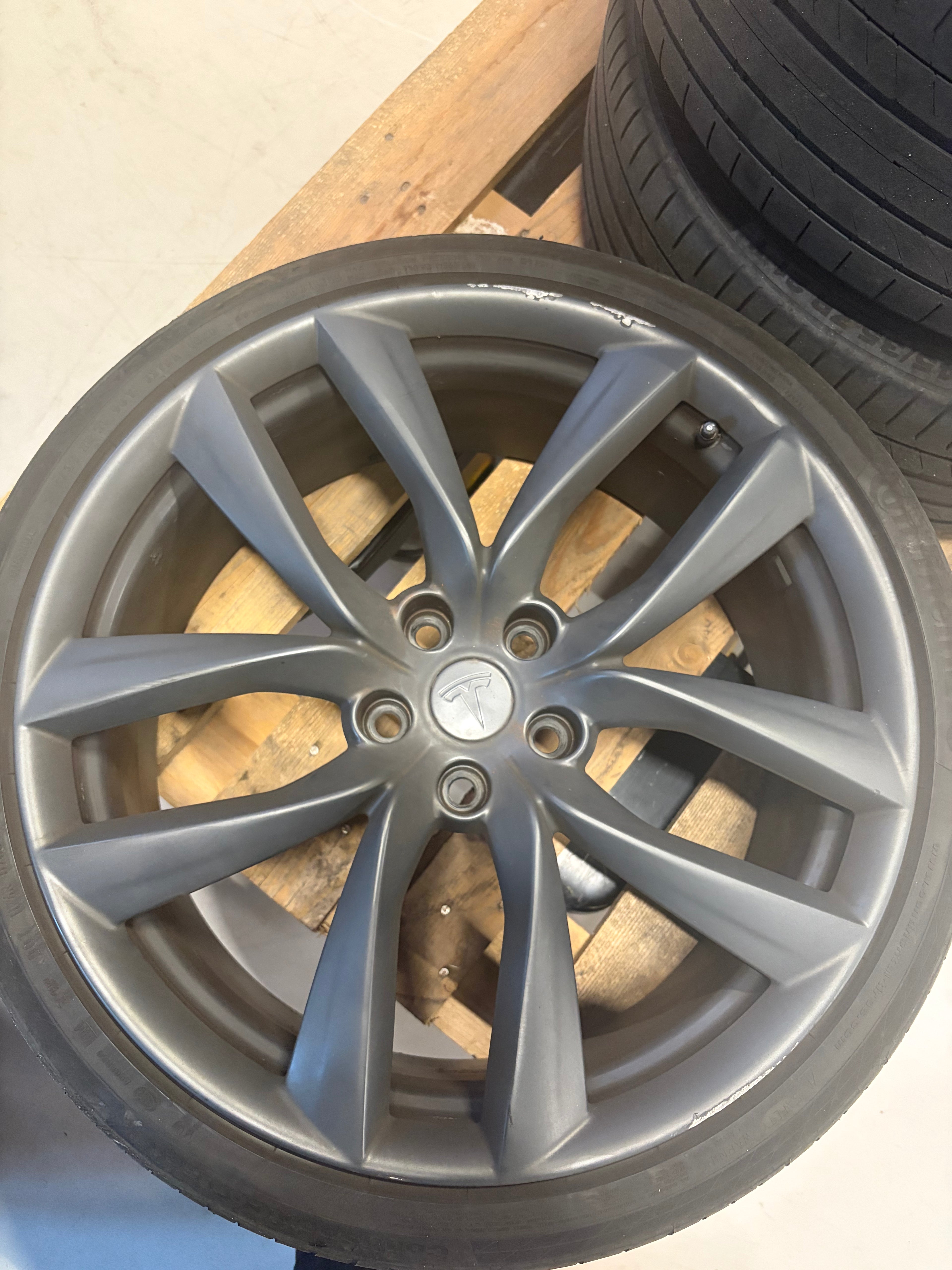 OEM Arachnid fälgar 21" Tesla Model S - FYND