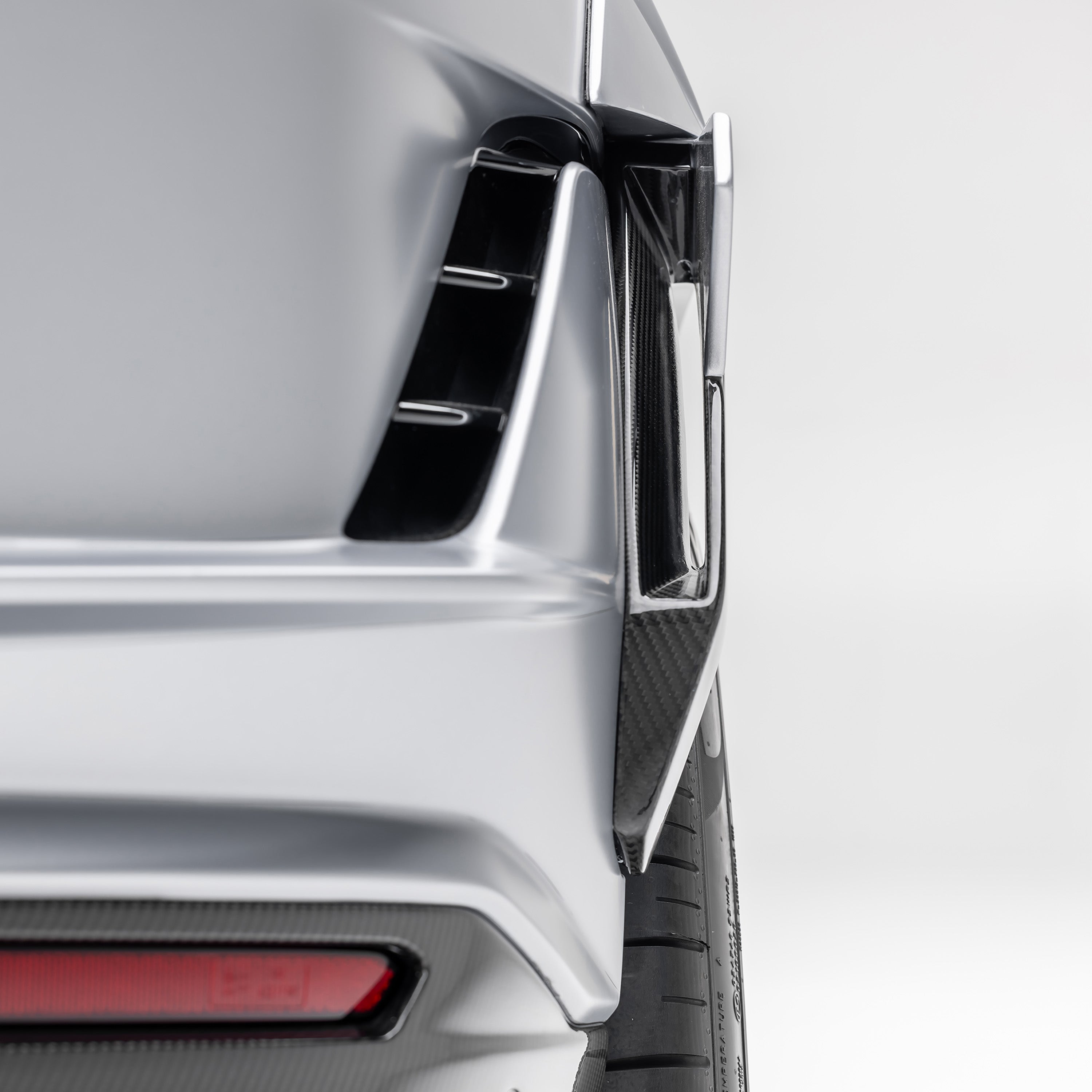 Lamborghini Urus Performante Edizione Aero Fender Flares (Not Compatible if Canards 2027LOV are selected) - Vorsteiner Wheels Wheels  - Aero - [tags]