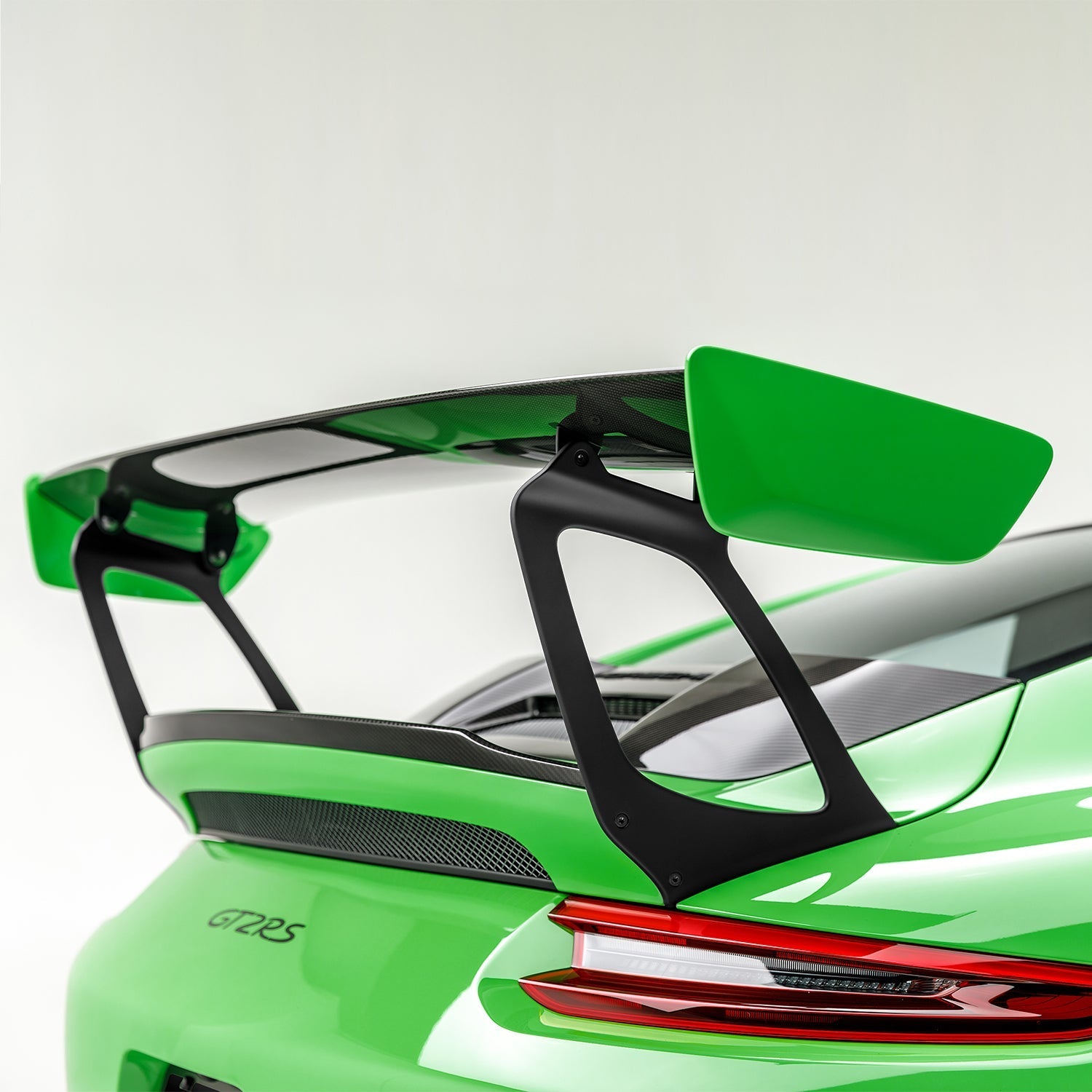 Porsche 991.2 GT2RS Extended Wing Risers - Vorsteiner Wheels Wheels