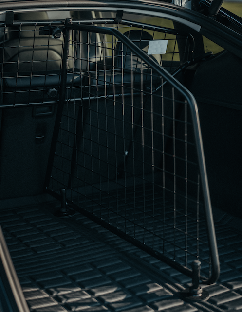 Lastskydd / Lastgaller med tillval Fördelare Tesla Model Y