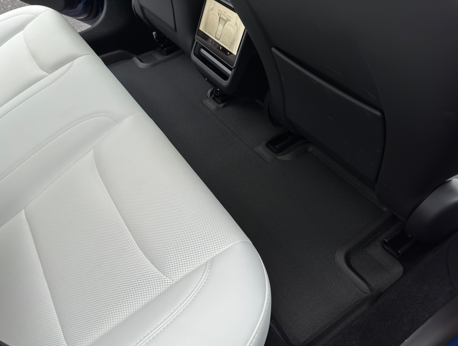 3D Maxpider Gummimattor Tesla Model 3