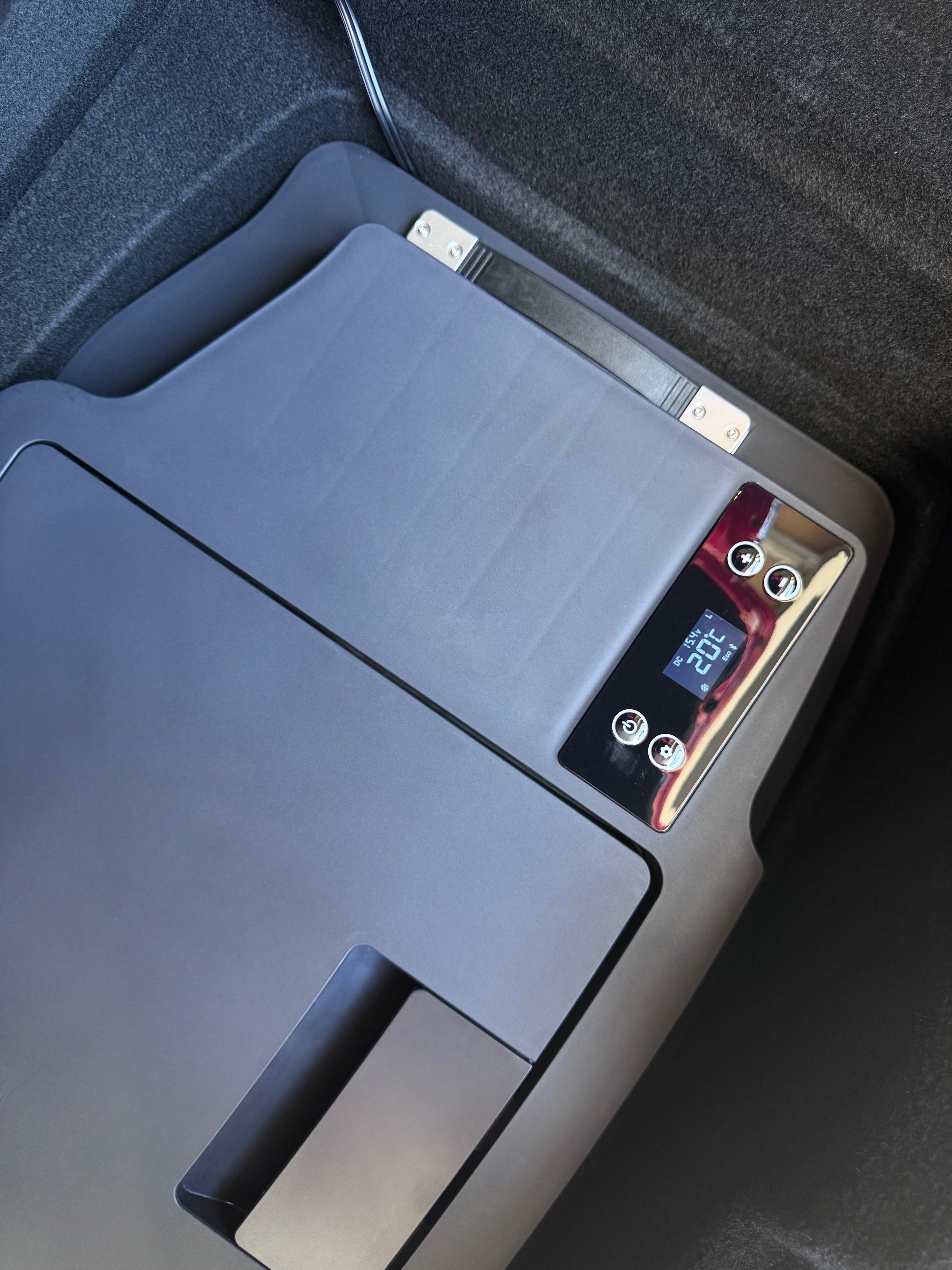 Kylbox Tesla Model 3