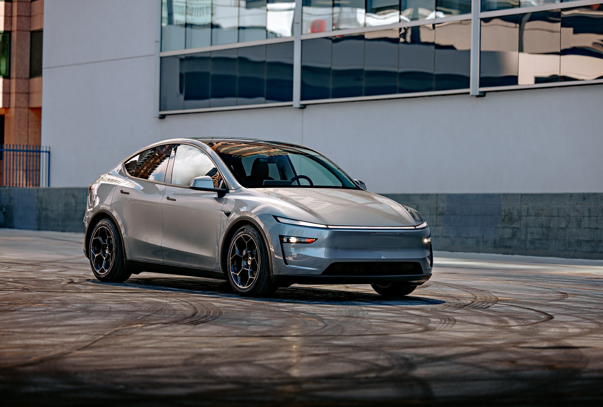 Tesla-Model-Y-Juniper-Parked