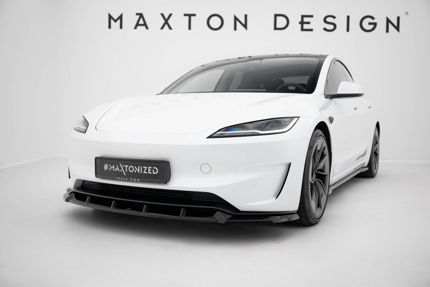 Främre Splitter V2 Maxton Design Tesla Model 3 Highland Performance Mk1 Facelift