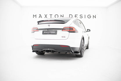 Central Rear Splitter V.2 Maxton Design Tesla Model X