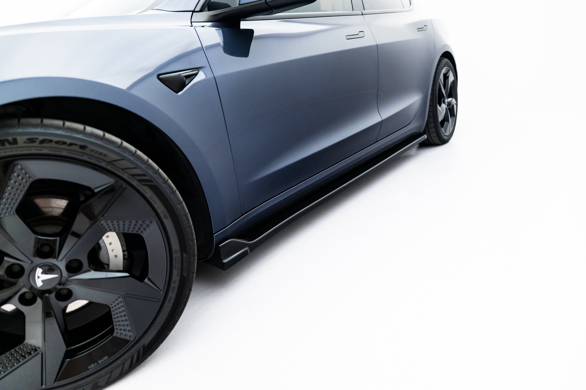 Sideskørt V2 Maxton Design Tesla Model 3
