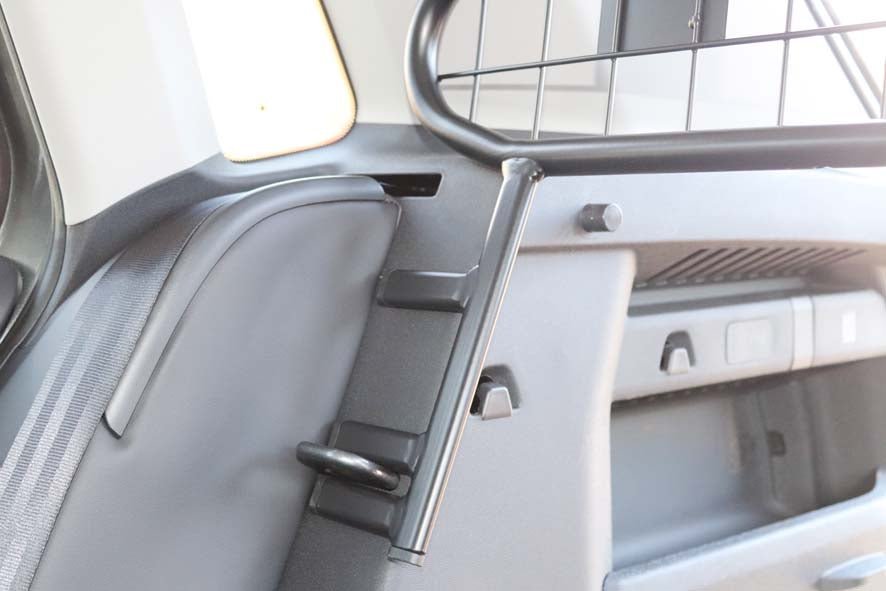 Lastskydd / Lastgaller med Tillval Fördelare Skoda Elroq