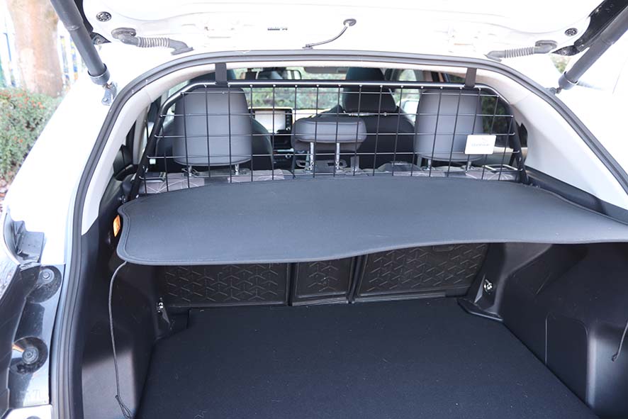 Lastskydd / Lastgaller med Tillval Fördelare Toyota Yaris Cross