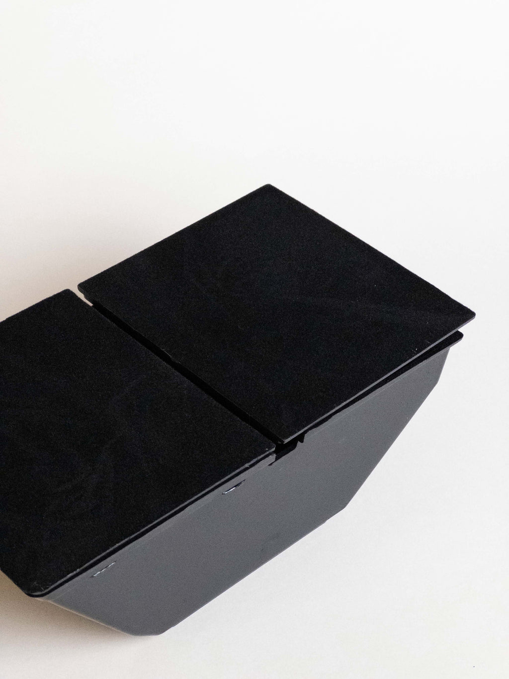 Gömd Förvaringslåda Tesla Model 3 & Y