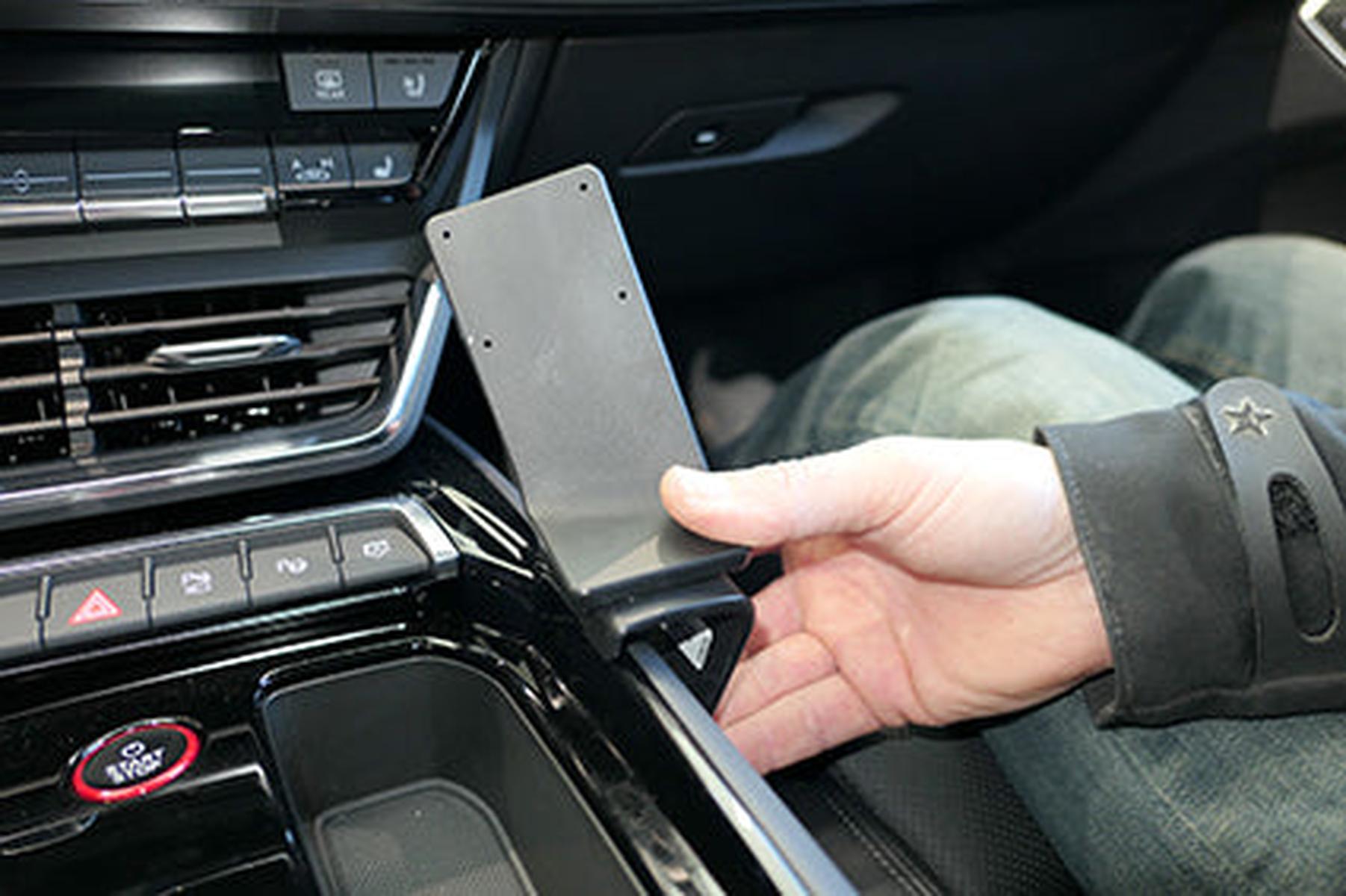 Mobilhållare Brodit Audi e-tron GT