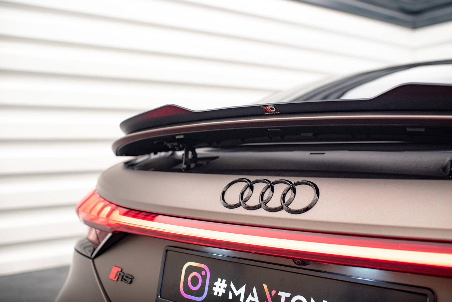 Maxton Design - Audi e-tron GT spoiler cap