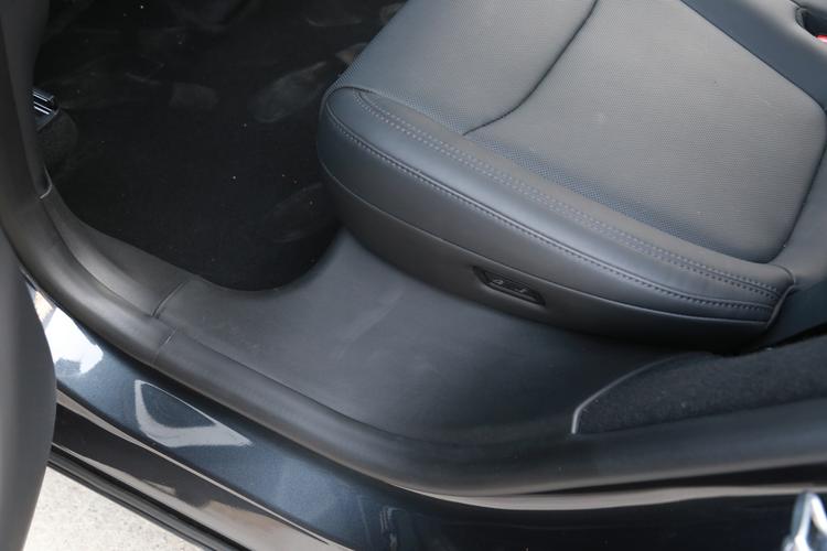 Entry protection rear Tesla Model Y Juniper