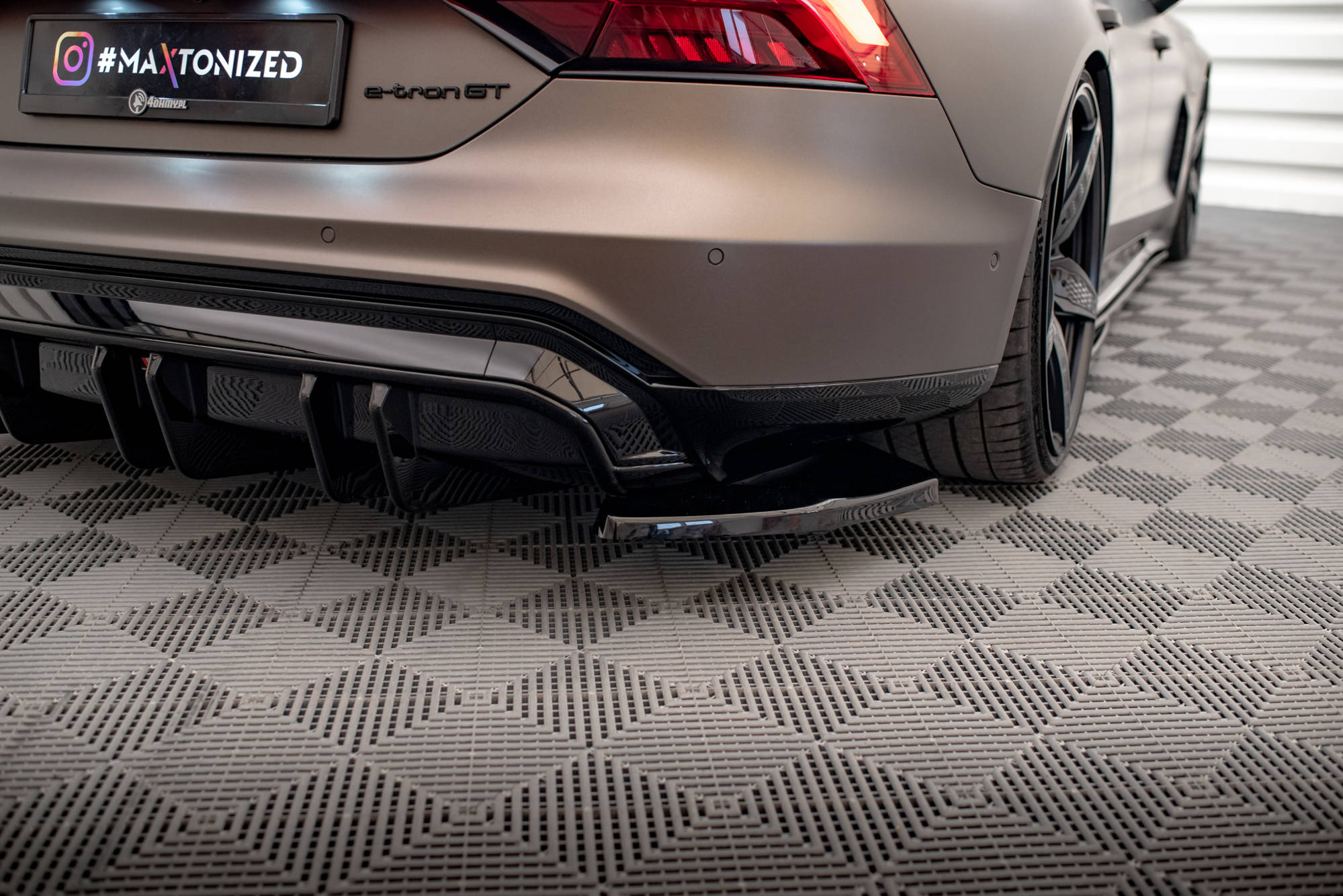 Bageste sidesplitter V.2 Maxton Design Audi e-tron GT