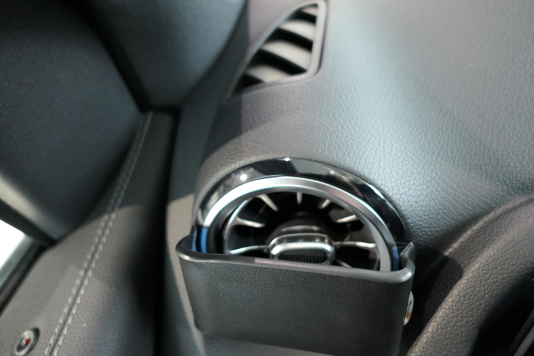 Mobilhållare Brodit Mercedes EQA