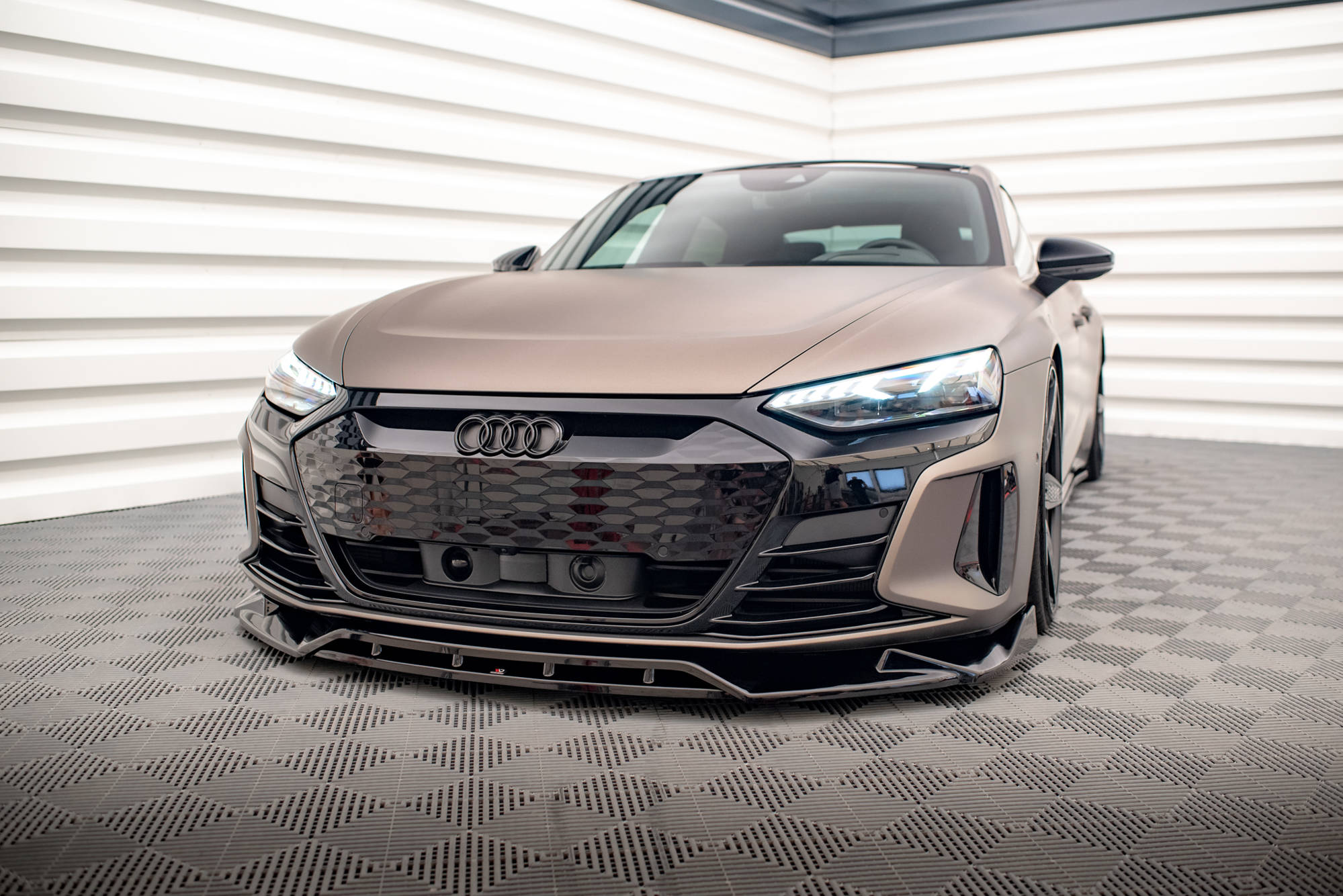 Frontsplitter V.2 Maxton Design Audi e-tron GT